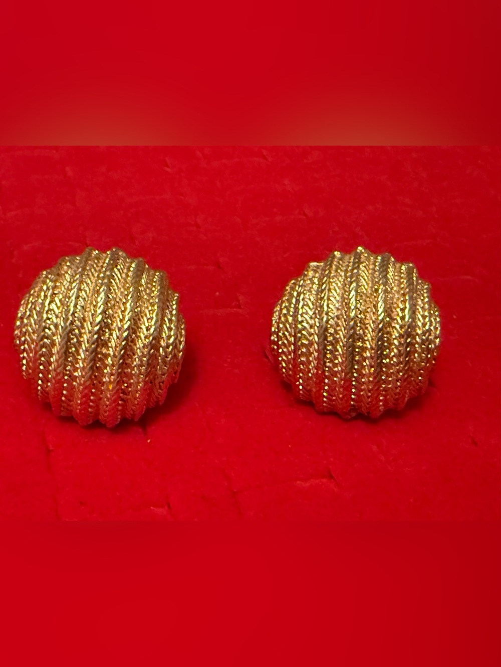 Vintage 80s Gold-Tone Textured Dome Clip-On Earrings - Women Jewelry